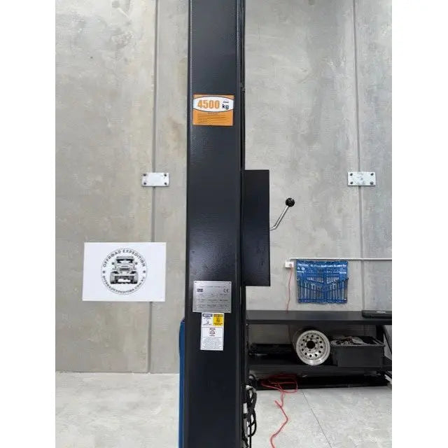 Workshop Hoist Hire Offroad Expedition Pty Ltd